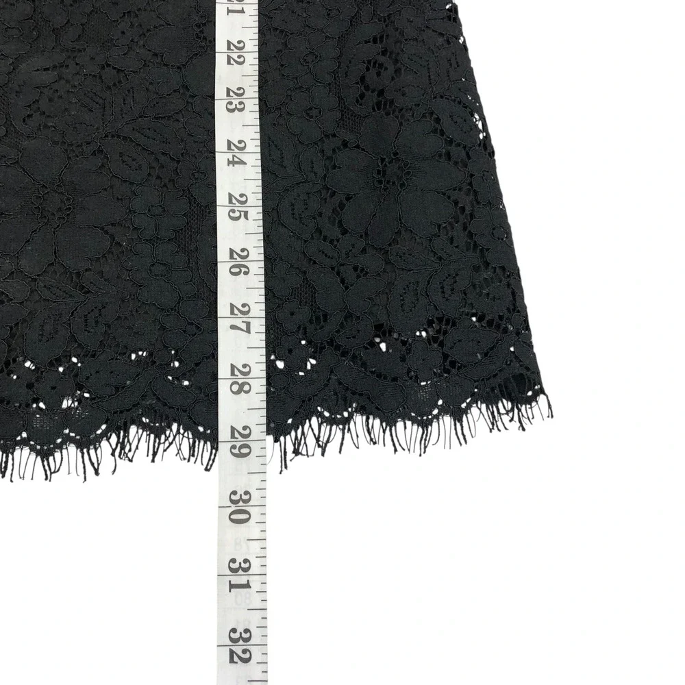 Cabi Black Floral Scalloped Eyelash Lace Top Blouse Size M #3605 Business Office